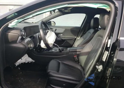 2019 Mercedes-Benz A 220 4Matic из США, поврежденный, VIN WDD3G4FB2KW002976